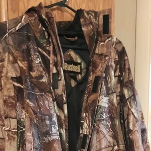 Mens Bushnell Hooded Waterproof Raingaurd Realtree Camo Coat size XL